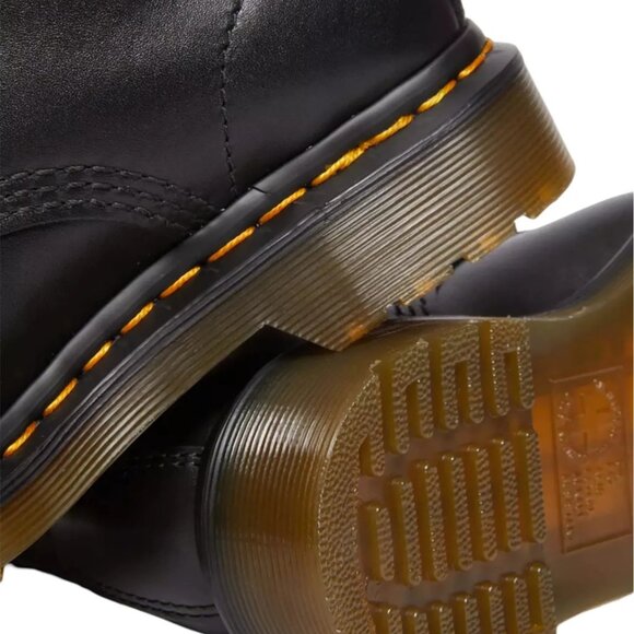 Dr. Doc Martens 1460 Vonda II Women’s 5 Black Leather 8-Eye Lace Up Ankle Boots - Picture 13 of 13